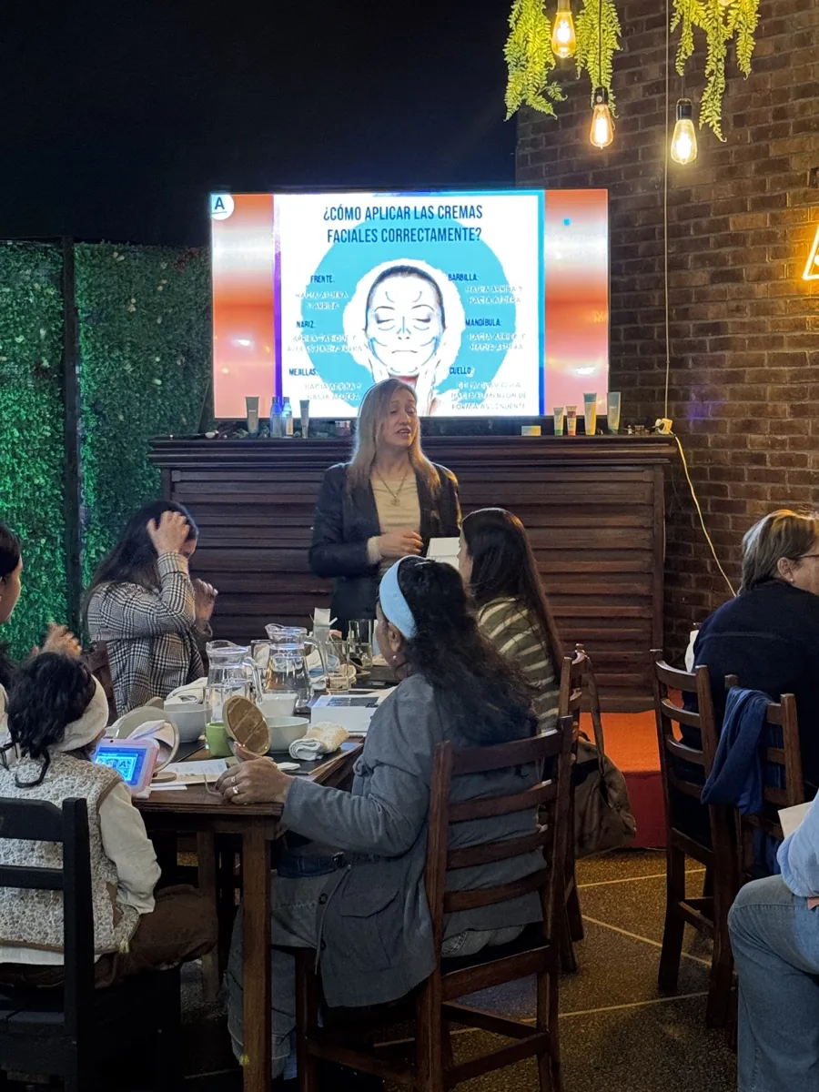 Charla realizada en el restaurante